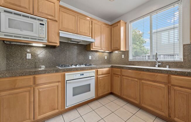 Spacious 3 Bedroom/2.5 Bath Home