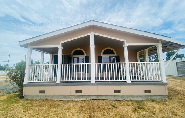 Charming Country Property with Option to Lease Land