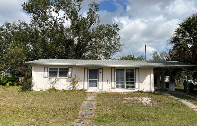 $1,350 ** Annual Lease ** 2 Bedroom / 1 Bath * Single Family ** Port Charlotte