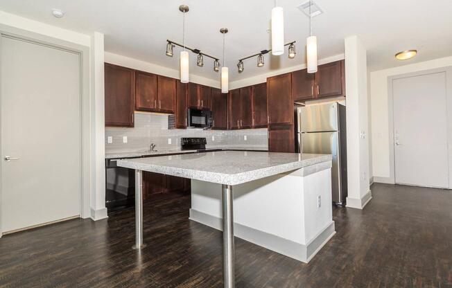 2 beds, 2 baths, 1,292 sqft, $2,117