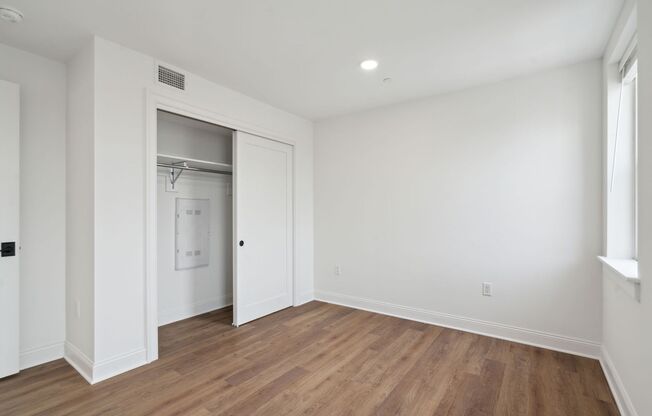 1 bed, 1 bath, 764 sqft, $3,335, Unit 902