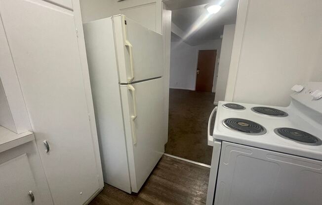 2445 W. Bancroft St.