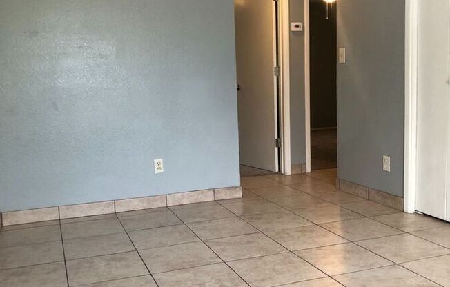 111 N PHYLLIS