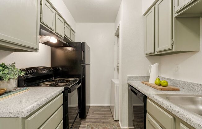 2 beds, 2 baths, 800 sqft, $1,039, Unit C02