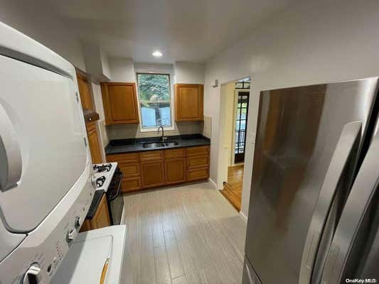 3 beds, 1 bath, $3,800