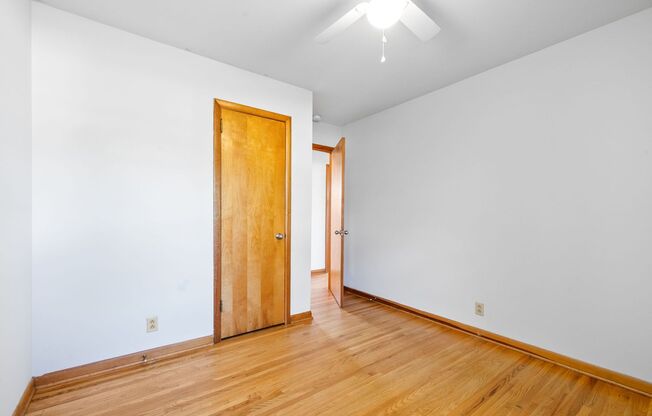 3 beds, 1 bath, $1,195