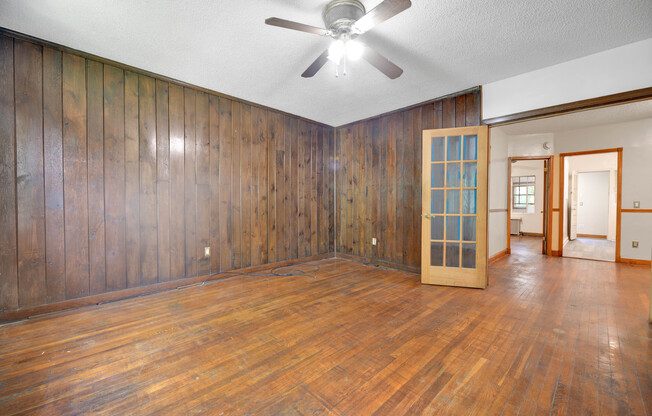 1221 Raum St NE Apt 3