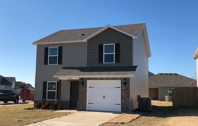 3 bedroom 2.5 bath in Rogers