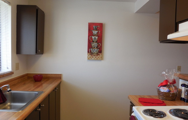 2 beds, 1.5 baths, 920 sqft, $1,729, Unit B203