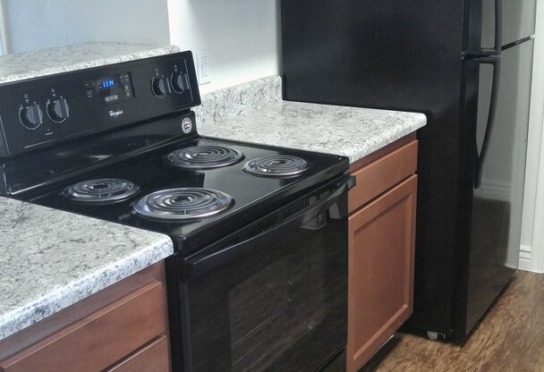 1 bed, 1 bath, 704 sqft, $1,400, Unit 244