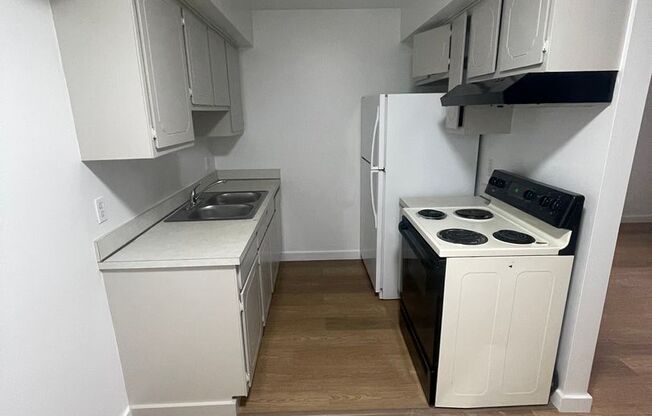 1 bed, 1 bath, 600 sqft, $1,095, Unit UNIT 204 *