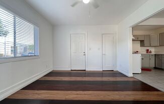 2 beds, 1 bath, 800 sqft, $2,095, Unit 2253 B