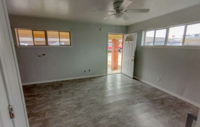 500 W RANCIER AVE