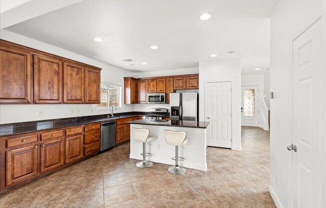 4 beds, 2.5 baths, $2,695