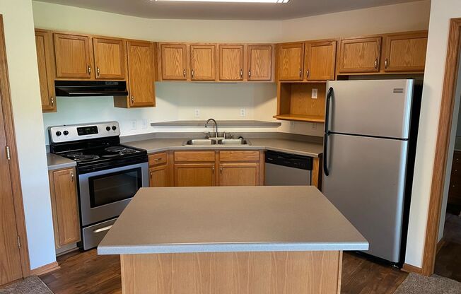 1 bed, 1 bath, 805 sqft, $1,465, Unit 927-206