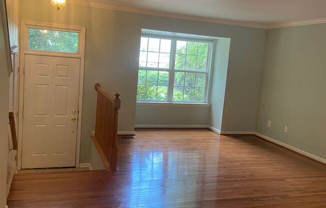 Charming 3 Bedroom/2 Full Bath/2 Half Bath Townhome in Constant Friendship, MD!