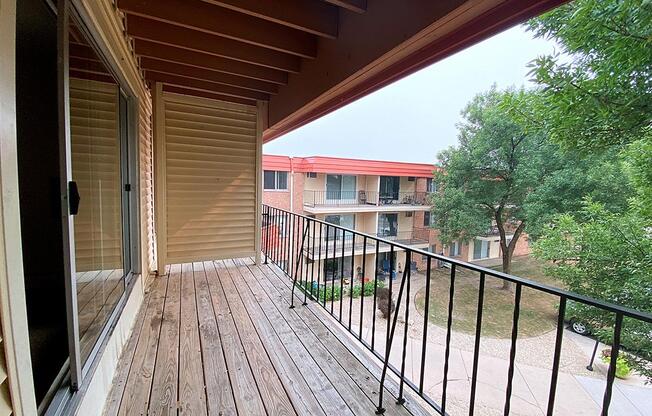 2 beds, 1.5 baths, 1,036 sqft, $1,485