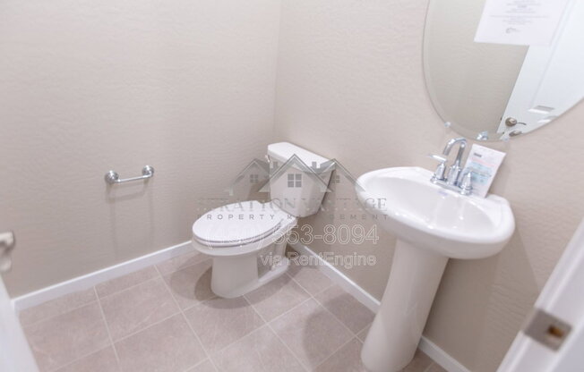 3 beds, 2.5 baths, 2,107 sqft, $2,395, Unit 4