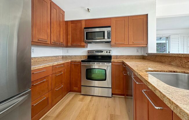 2 beds, 2 baths, $3,200