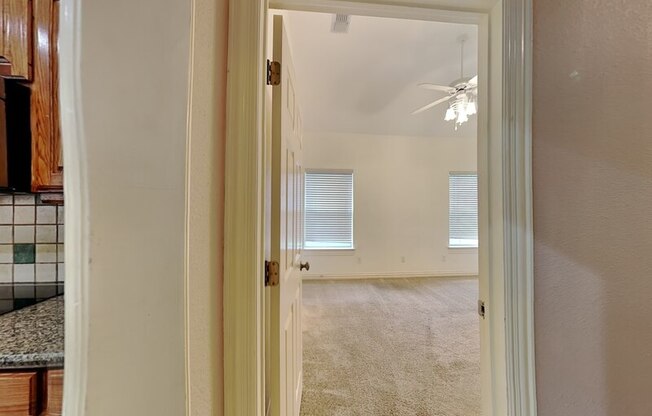 807 HEATHER LN