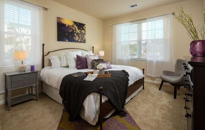 Apartment Master Bedroom at Abberly Crossing Apartment Homes by HHHunt, South Carolina