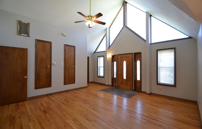 Ranch with Unfinished Basement in D20 with AC!