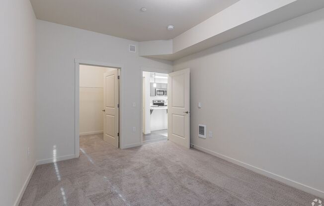 1 bed, 1 bath, 684 sqft, $1,425, Unit B304