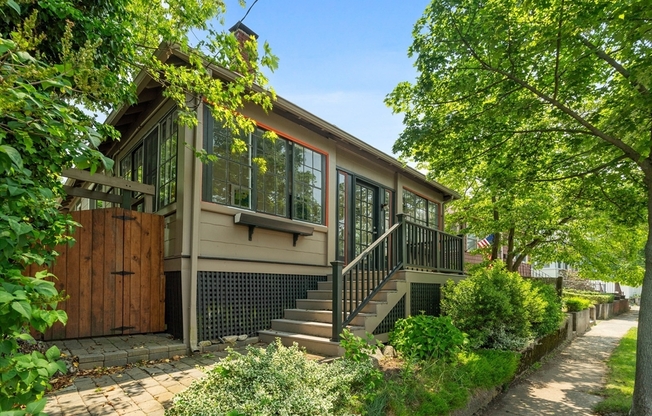 15 HERBERT RD