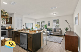 585 CENTURY 21 DR