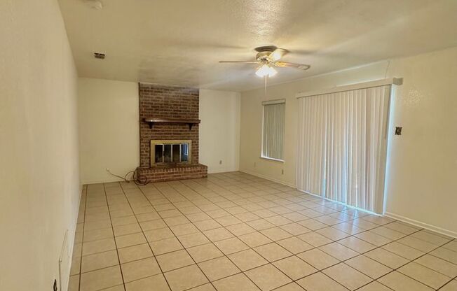 4 beds, 2 baths, $1,540