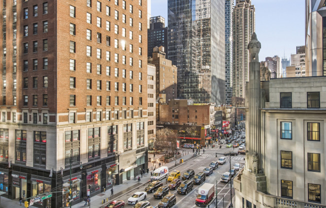 1 bed, 1 bath, $4,200, Unit 6CC