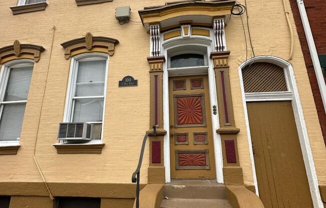 100 S 13th St