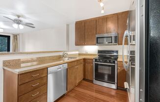 1 bed, 1 bath, $3,200, Unit UNIT 206