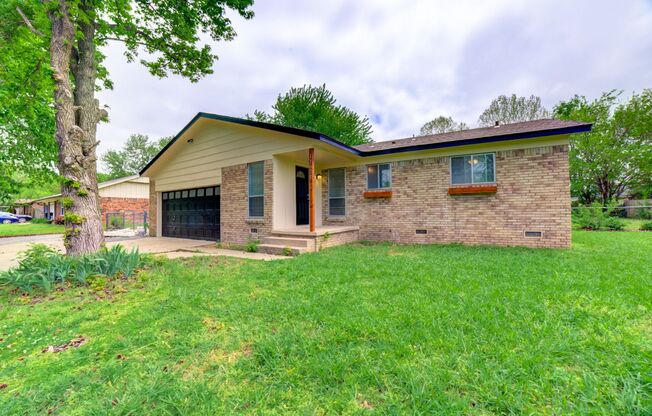 Recently Renovated 3 Bed 2 Bath in Collinsville!