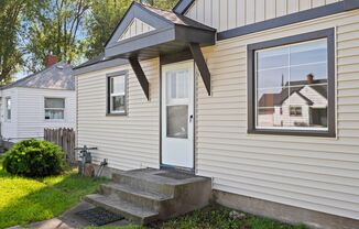 2 beds, 1 bath, $1,295