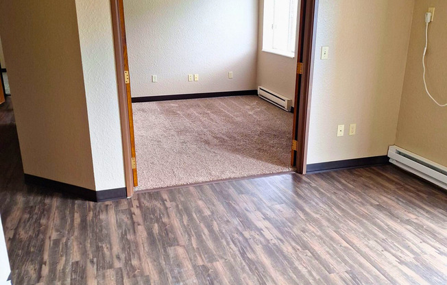 2 beds, 1.5 baths, 760 sqft, $950, Unit PU400X-016