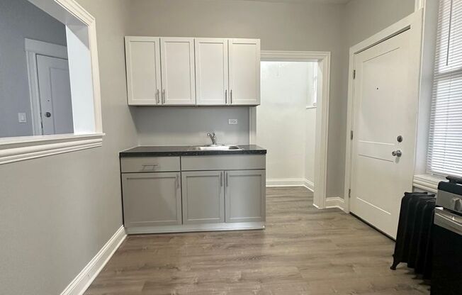 1214 Rosemont