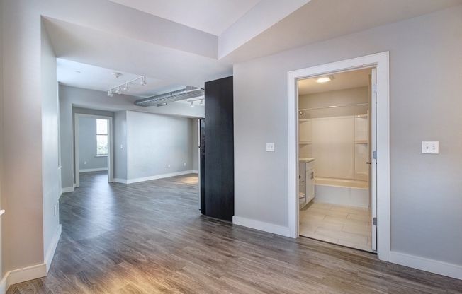 2 beds, 1 bath, 1,046 sqft, $2,575, Unit 204