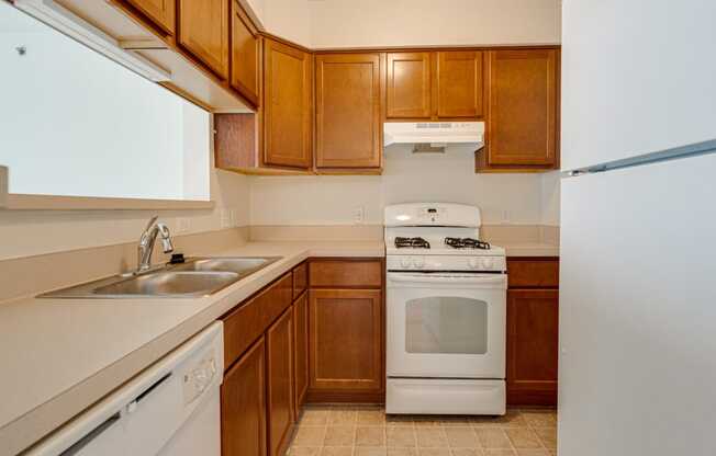 Aster Layout Model Kitchen at The Harbours Apartments, Clinton Twp, MI