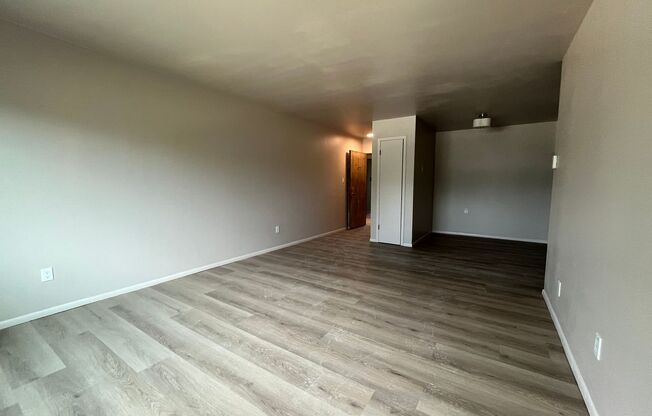 2 beds, 2 baths, $1,495, Unit 120