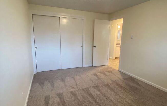 2 beds, 1 bath, 900 sqft, $1,950, Unit 1720-A1