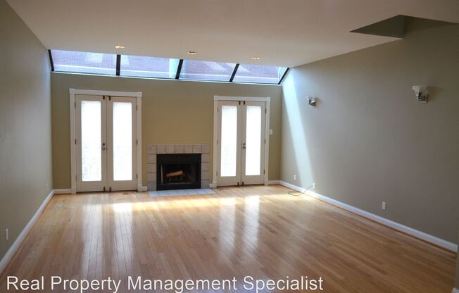 4376 Maryland Unit B2