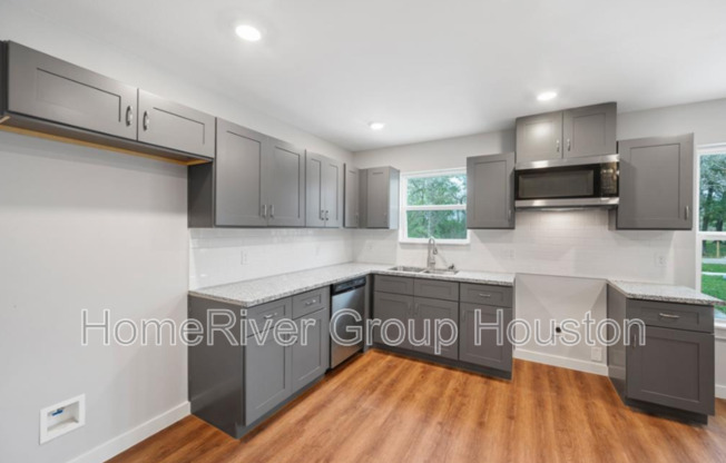 8120 LAURA KOPPE RD