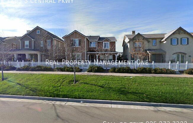 1265 S CENTRAL PKWY