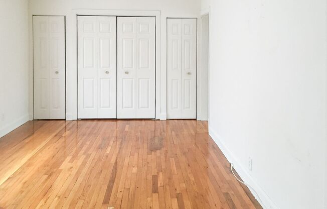 1 bed, 1 bath, 645 sqft, $2,100, Unit 3523-3E