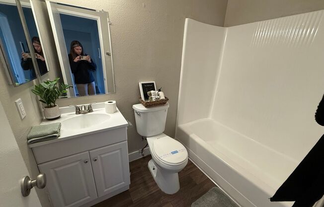 1 bed, 1 bath, 436 sqft, $2,195, Unit 84