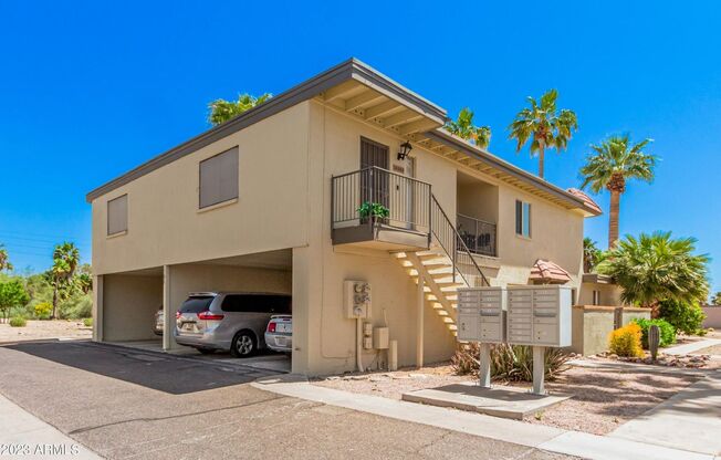 Absolutely Stunning Remodeled 2 Bedroom Condo in Fountain Hills!!!  New Kitchen, New bathroom, Tile Throughout!!!  Private pool for 4 plex!!!  Available NOW!!!