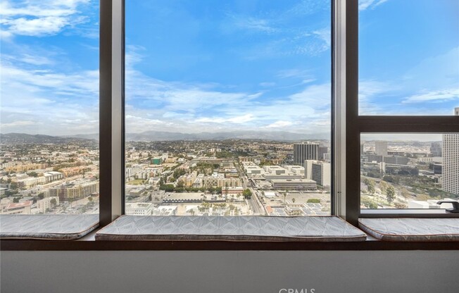 1 bed, 1 bath, 800 sqft, $3,000, Unit 3005
