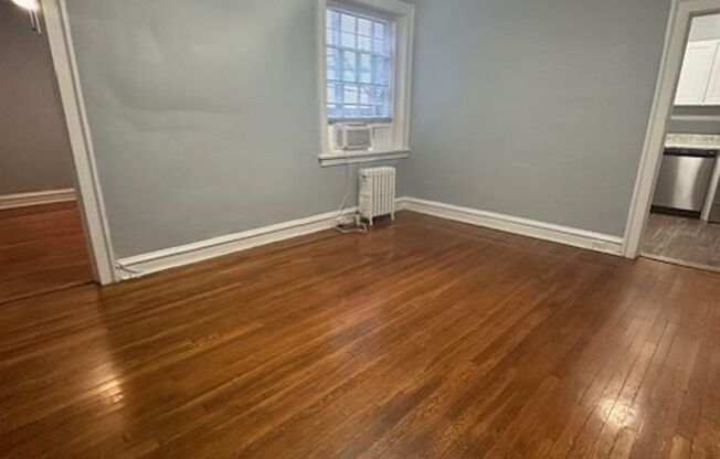 2 beds, 1 bath, 1,000 sqft, $1,799, Unit 218-1