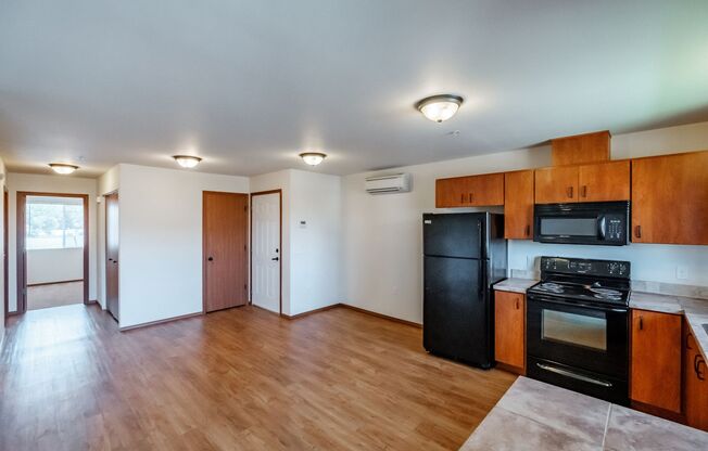 2 beds, 2 baths, $1,395, Unit 4410-203